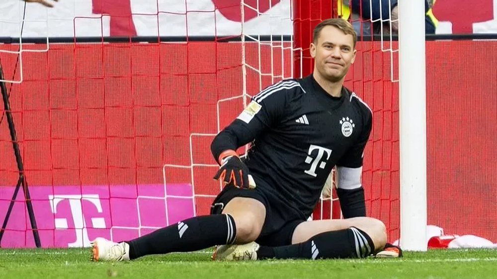 Bayern Munich Captain Manuel Neuer is uncertain about the Bayer Leverkusen Clash