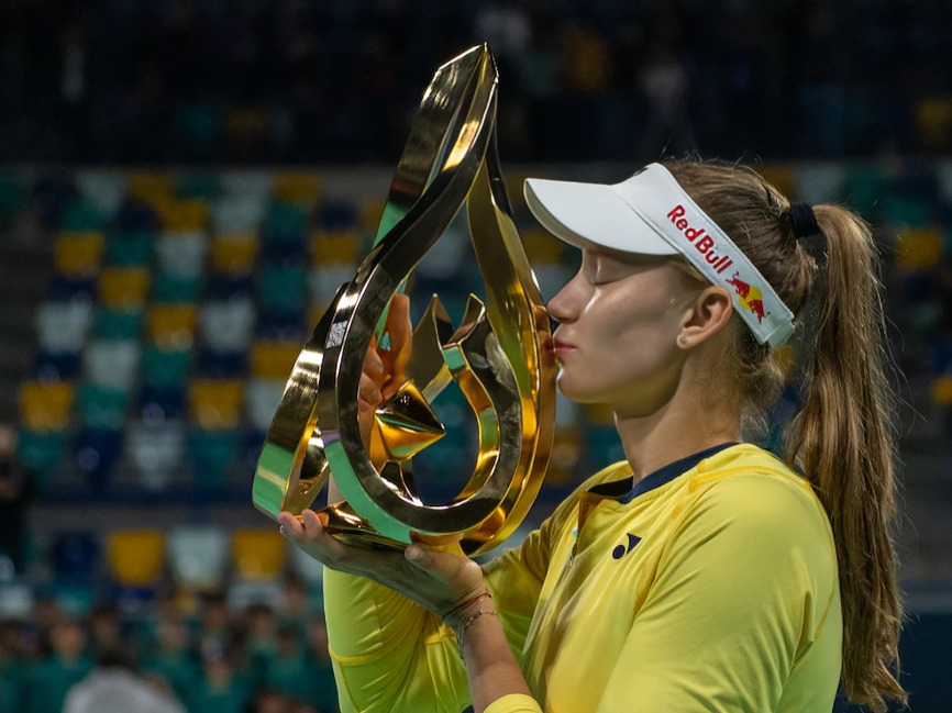 Elena Rybakina Wins Abu Dhabi Open Title by Overcoming Daria Kasatkina