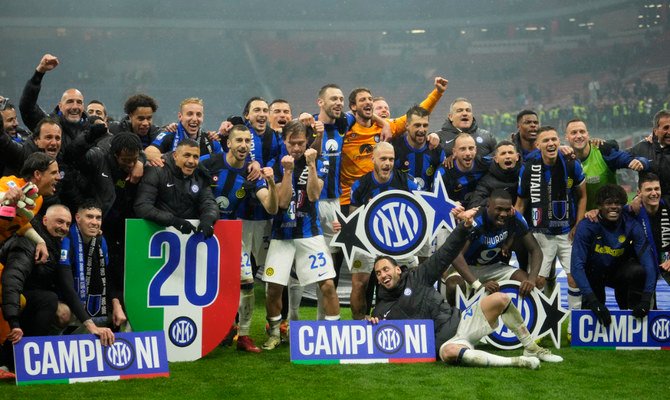 In a thrilling derby against AC Milan, Inter Milan wins the Scudetto.